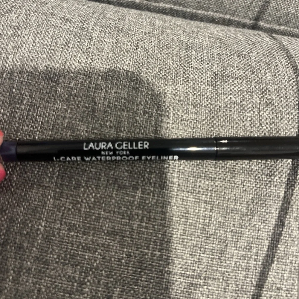 LAURA GELLER i-Care Waterproof Eyeliner NAVY 0.01oz Read Description